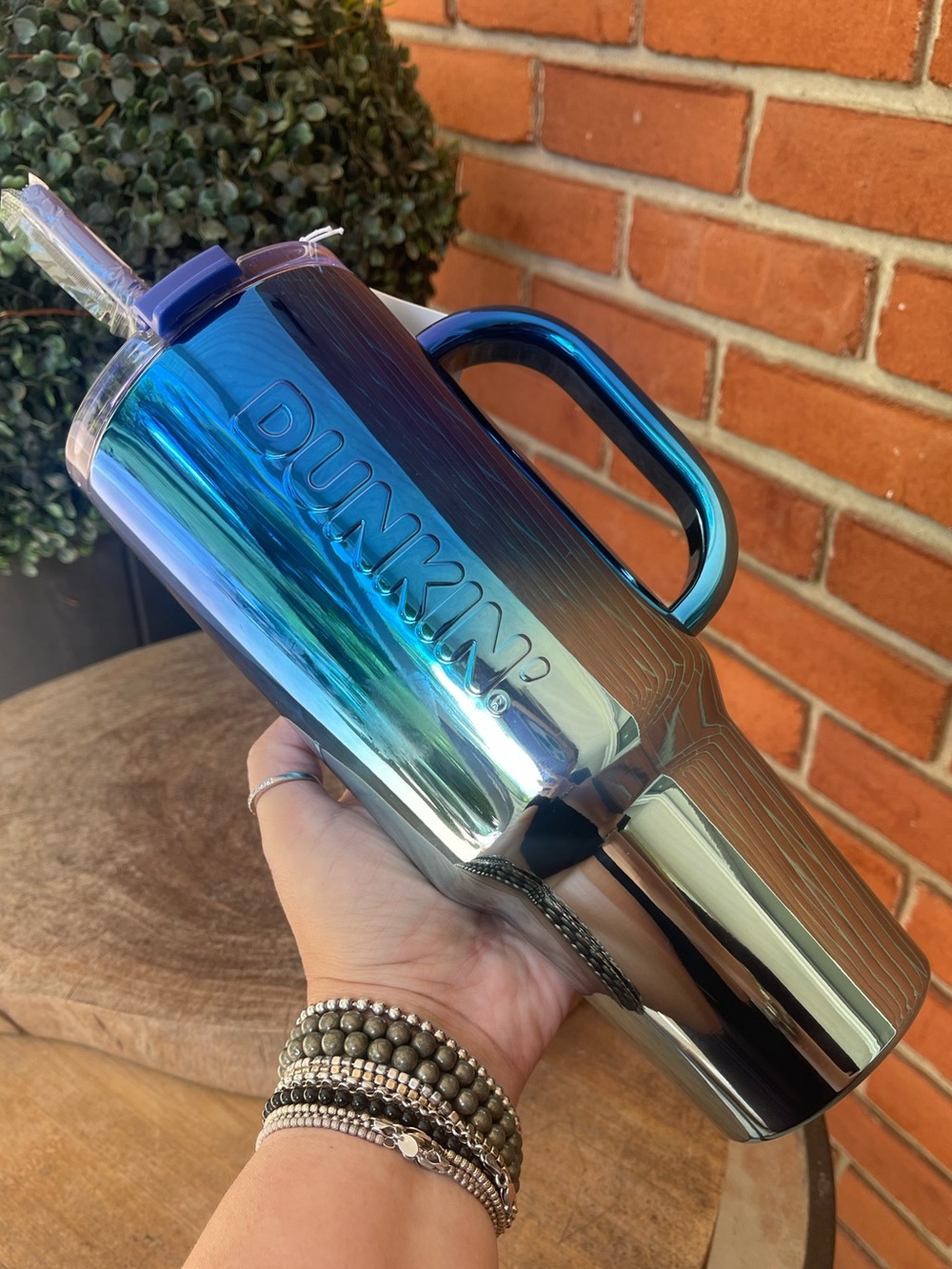 New DUNKIN Gradient Metallic Stainless (40oz) XL Tumbler w/Handle Blue Silver